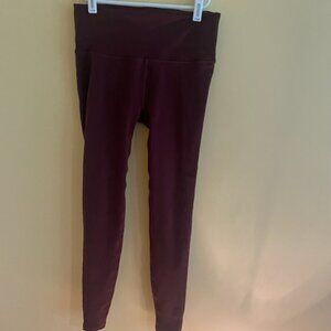 Lululemon Maroon‎ Leggings With Hole Pattern on Side Size 8